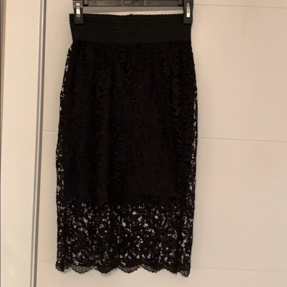 NWOT Lily White lace pencil skirt